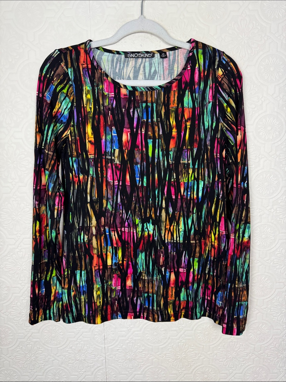 SnoSkins Abstract Print Stretch Top Women’s XS Multicolor Long Sleeve Artsy